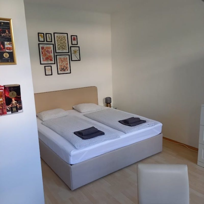 Schlafzimmer 2